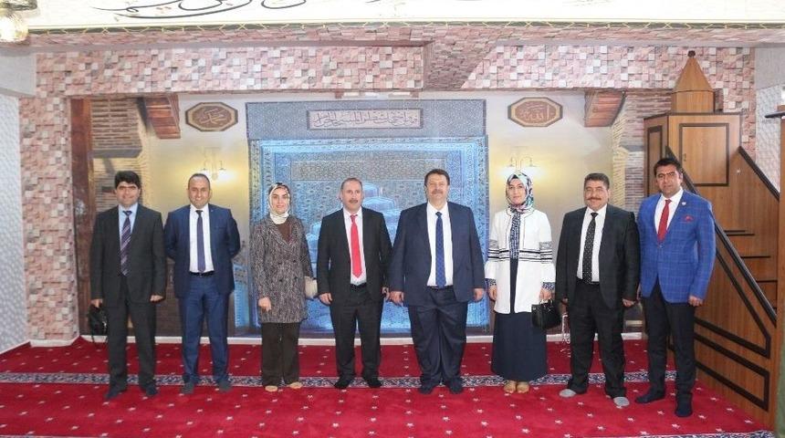 Ağrı Milli Eğitim M&uuml;d&uuml;r&uuml; Turan&rsquo;ın Okul Ziyareti