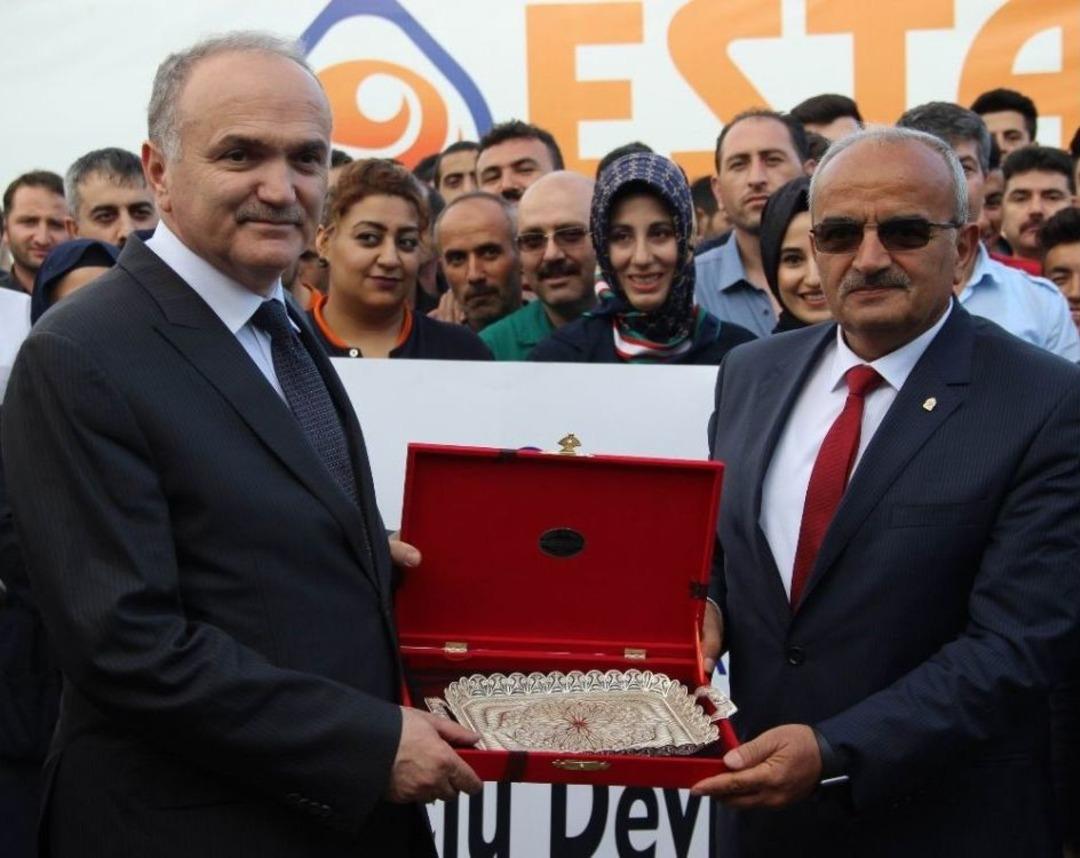 Bakan &Ouml;zl&uuml;: "tarım Arazilerini Osb Yapmayacağız"