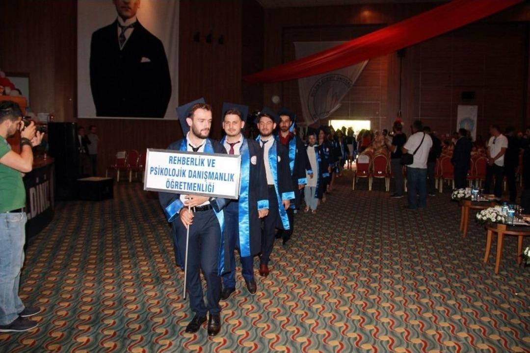 Kdz. Ereğli Eğitim Fak&uuml;ltesi 463 Mezun Verdi