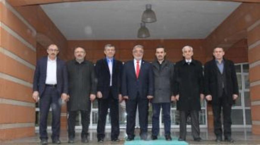 İl Genel Meclisi Başkanı Şeker Beraat Etti