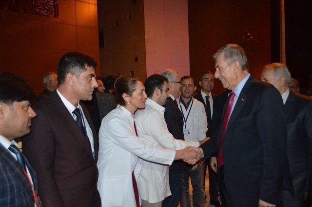 Sağlık Bakanı Demircan Zeytin Dalı Harek&acirc;tı&rsquo;da Yaralanan Askerleri Ziyaret Etti 1