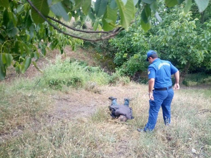 Yağmurdan Kaçarken Yıldırıma Yakalandı G1