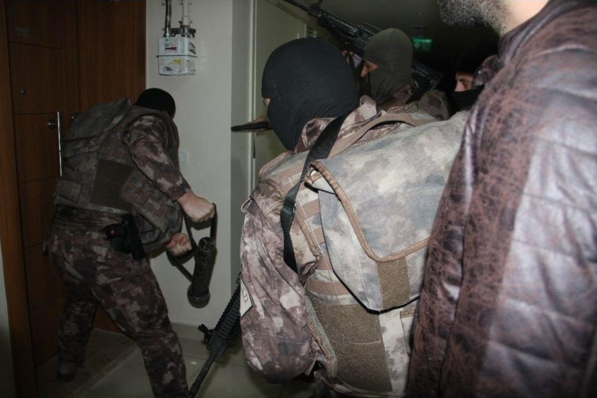 Esenyurt&rsquo;ta L&uuml;ks Sitede Uyuşturucu Operasyonu