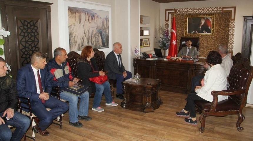 İstanbul&rsquo;dan Başkale&rsquo;ye &lsquo;kardeşlik&rsquo; K&ouml;pr&uuml;s&uuml;