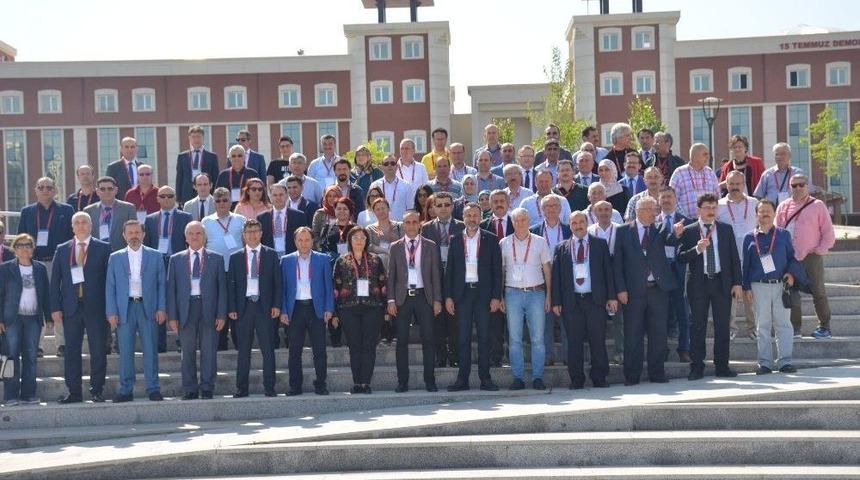 Bilecik 13 &Uuml;niversiteye Ev Sahipliği Yapıyor