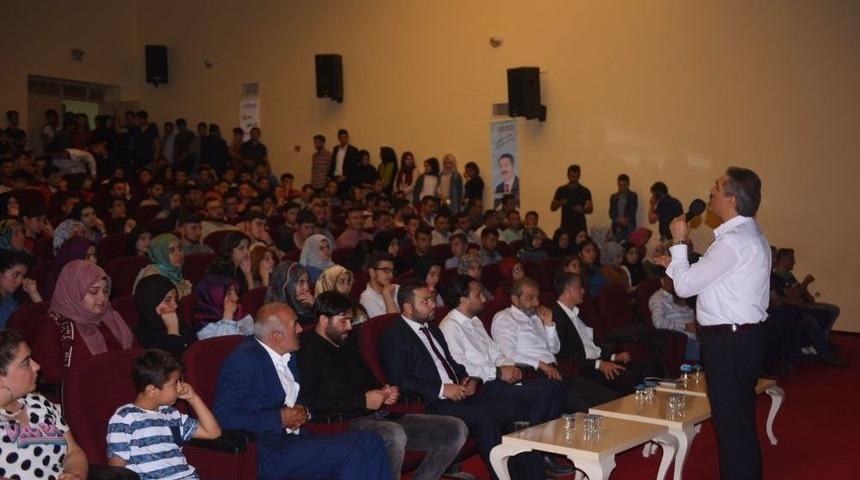 Başkan Bekler, Gen&ccedil;lerle Bir Araya Geldi