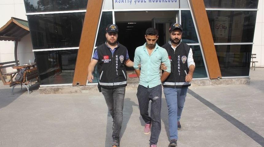 &Ccedil;aldığı Kamyonete Babasının Aracındaki Plakaları Taktı