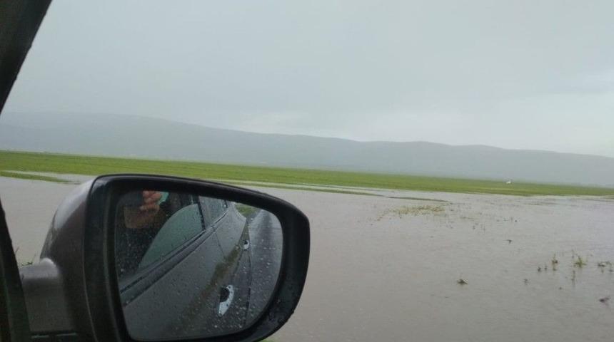 Ardahan’da Sağanak Ve Dolu Tarım Arazilerine Zarar Verdi