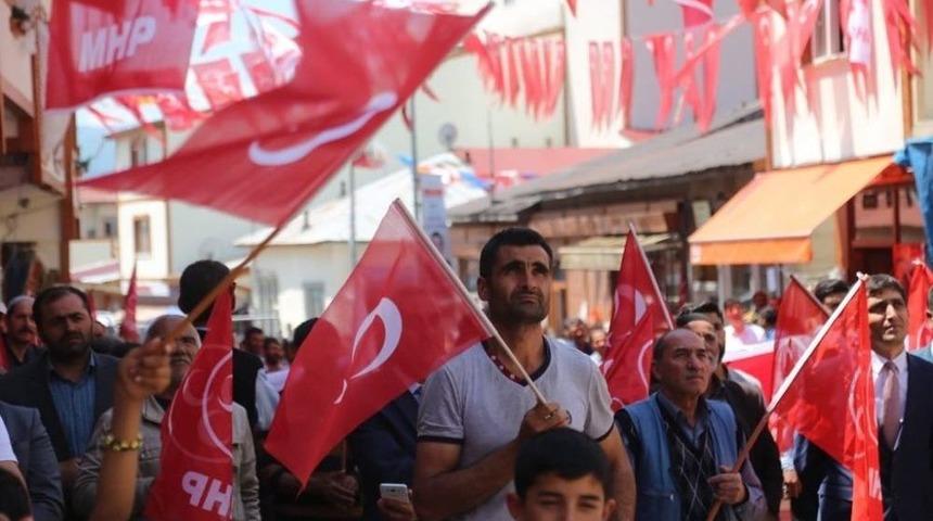 Mhp’ye Pasinler’de Sevgi Seli