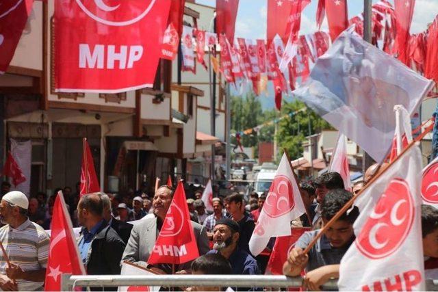 Mhp’ye Pasinler’de Sevgi Seli