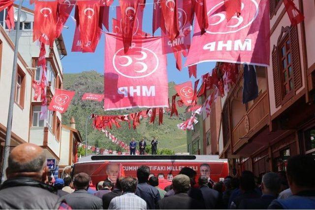 Mhp’ye Pasinler’de Sevgi Seli