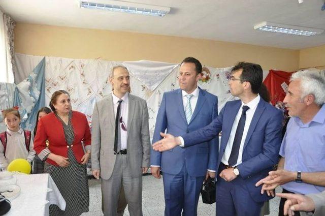 Dodurga’da El Sanatlar Sergisi Açıldı