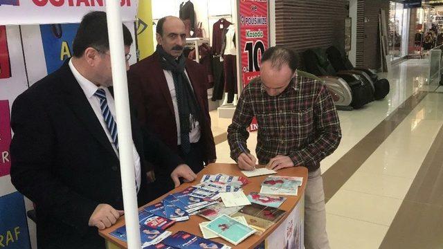 Herkes Sevgilisine, Eşine Kartpostal Gönderirken O Afrin’deki Mehmetçiğe Gönderdi