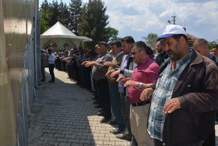 Çiftçiler Korkuteli’nde Yağmur Duasına Çıktı G2