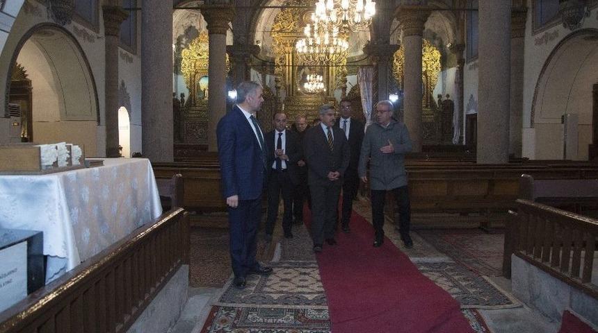 K&uuml;lt&uuml;r Ve Turizm Bakan Yardımcısı Yayman, Başkan &Ccedil;elik&rsquo;i Ziyaret Etti