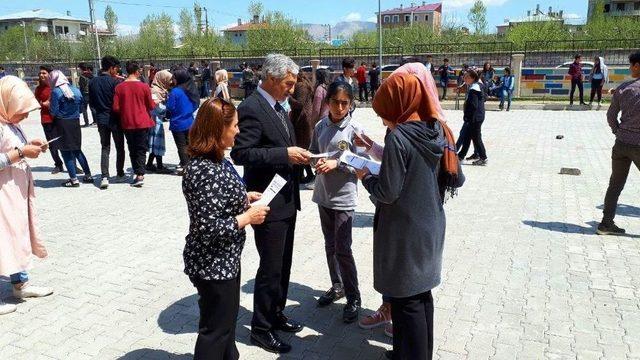 Van’da ‘ikinci Üniversite’ Tanıtım Çalışmaları