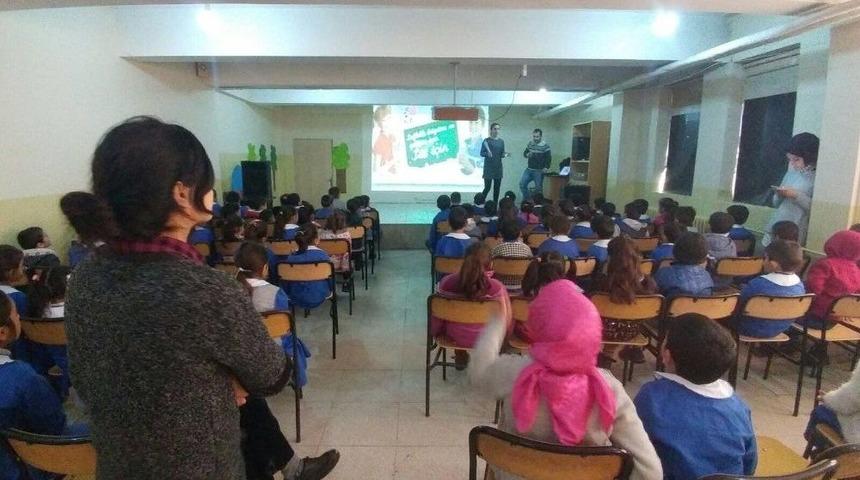 Ağrı&rsquo;da Okullarda S&uuml;t Dağıtımı Tekrar Başladı