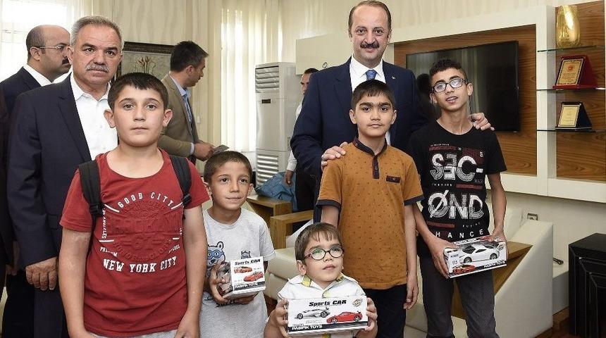 Akg&uuml;l Ve &Ccedil;am&rsquo;dan Y&uuml;zleri G&uuml;ld&uuml;ren Ziyaret