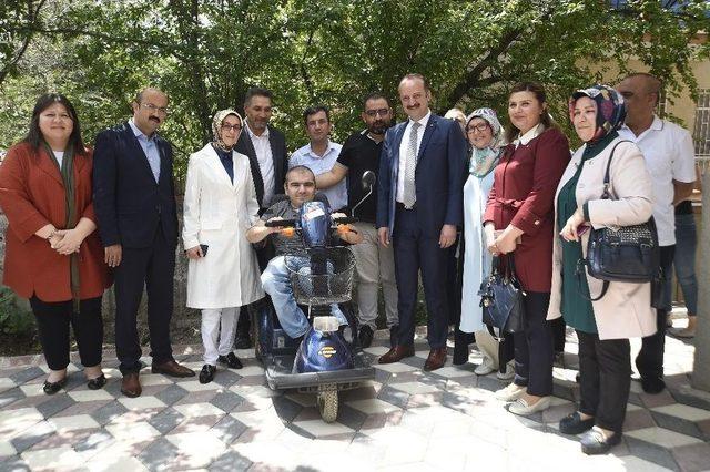 Akg&uuml;l Ve &Ccedil;am&rsquo;dan Y&uuml;zleri G&uuml;ld&uuml;ren Ziyaret 3