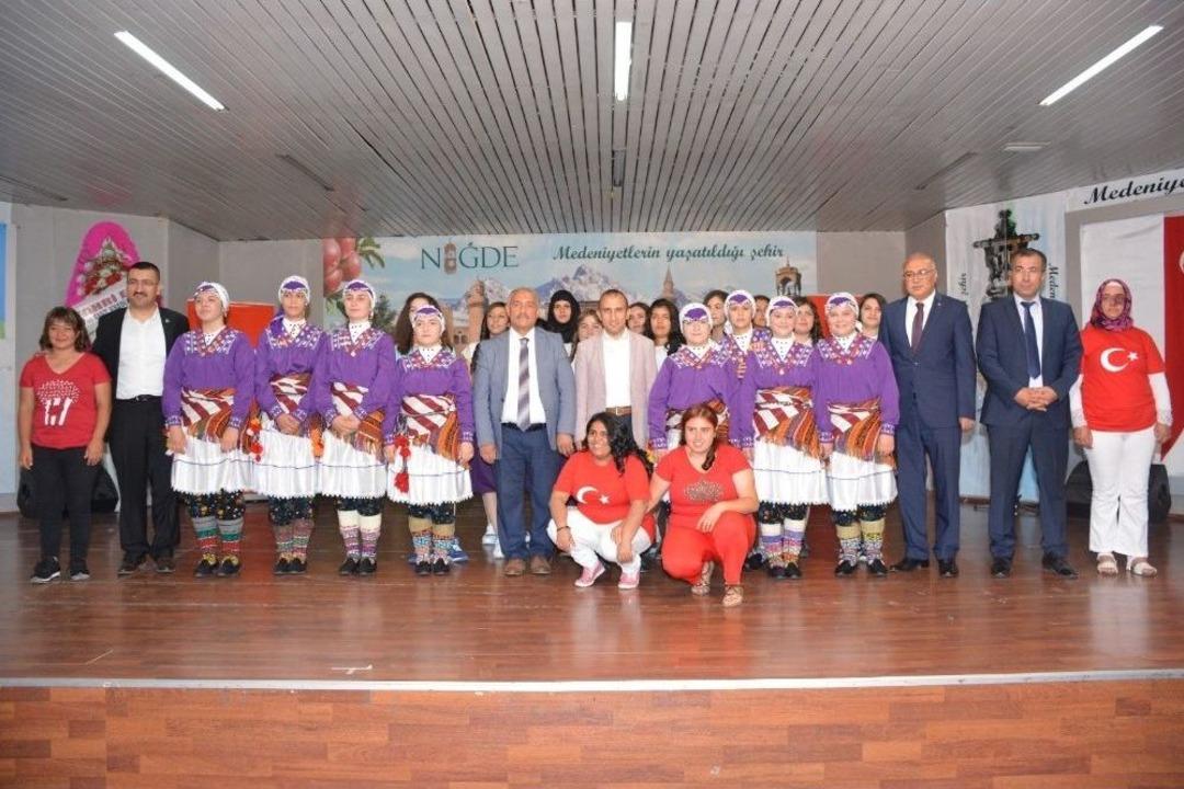 Devlet Korumasındaki &Ccedil;ocuklar H&uuml;nerlerini Sergiledi