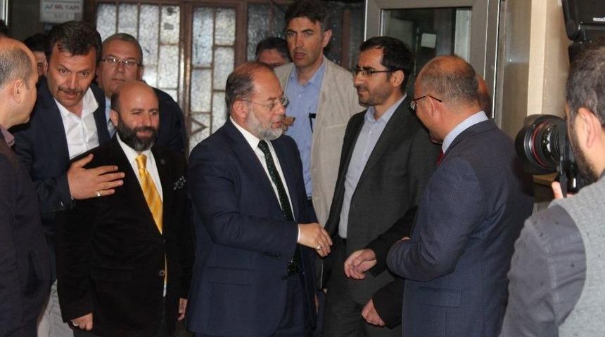 Akdağ&rsquo;dan Erbakan Vakfı&rsquo;na Ziyaret