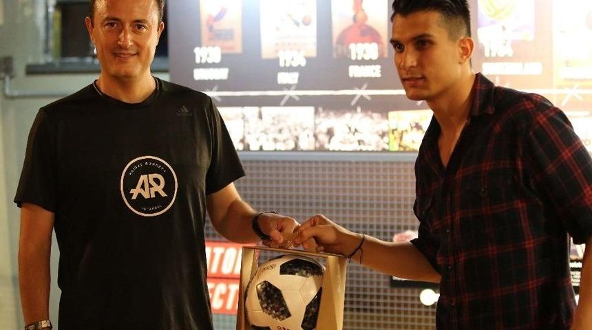 Necip Uysal&rsquo;ın Favorisi Brezilya