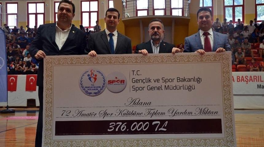 Adana&rsquo;daki Amat&ouml;r Spor Kul&uuml;plerine 376 Bin Lira Yardım
