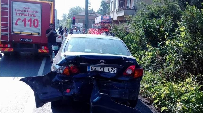 Samsun&rsquo;da Otomobil Yolcu Yolcu Otob&uuml;s&uuml;ne &Ccedil;arptı: 1 &Ouml;l&uuml;, 1 Yaralı