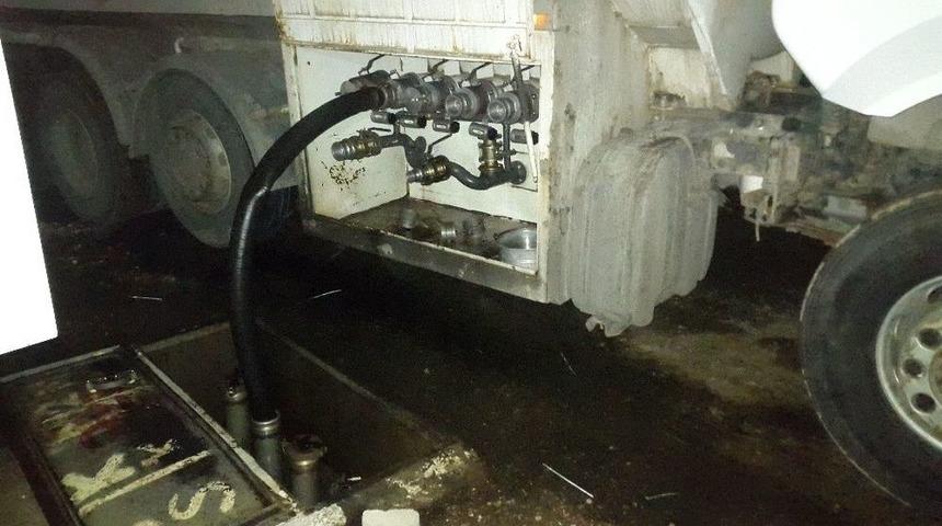 Bolu&rsquo;da Ka&ccedil;ak Yakıt Ve Sigara Operasyonu