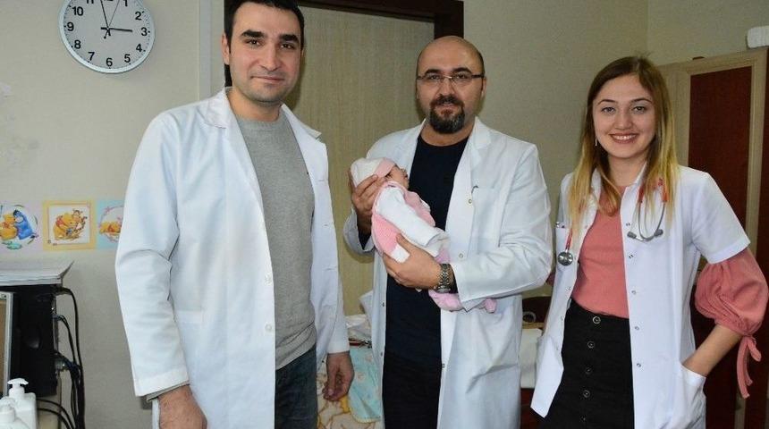 T&uuml;m V&uuml;cut Soğutma Tedavisi İle Hayata D&ouml;nd&uuml;