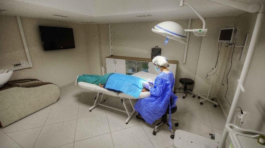 İzmir&rsquo;e Yeni Sa&ccedil; Ekim Merkezi