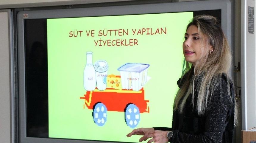 &Ouml;ğrencilere S&uuml;t Dersi