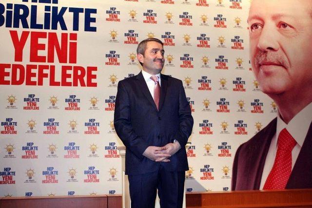 Ak Parti İstanbul İl Başkanı Selim Temurci Görevinden İstifa Etti