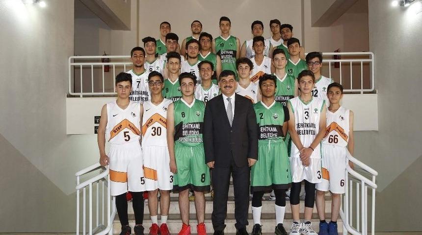 Bu Yaz Parke &Uuml;zeri Hi&ccedil; Boş Kalmayacak