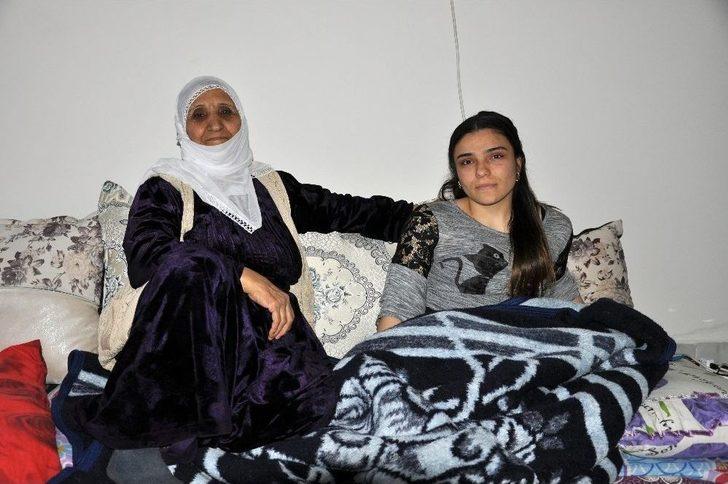 (özel Haber) Yürüyerek Girdiği Ameliyattan Felçli Çıktı, Lösemili Annesiyle Yardım Bekliyor G1