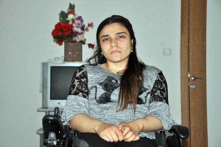 (özel Haber) Yürüyerek Girdiği Ameliyattan Felçli Çıktı, Lösemili Annesiyle Yardım Bekliyor G4