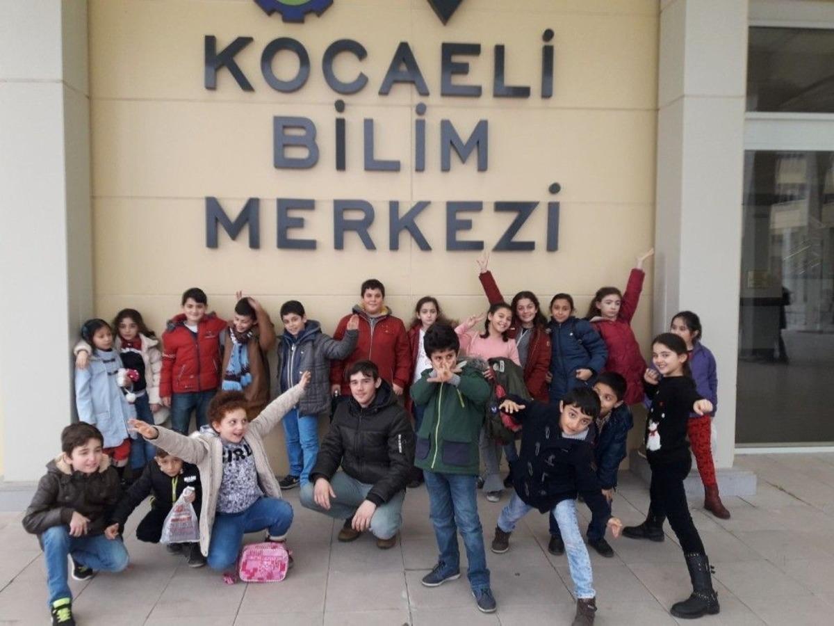 Kartepeli &Ccedil;ocuklar Bilimi Keşfediyor