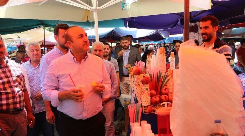 Bakan &Ccedil;avuşoğlu Pazar Esnafını Dinledi