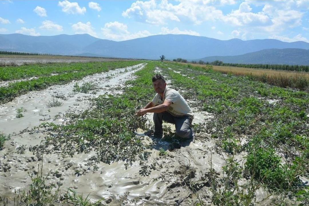Korkuteli&rsquo;nde Yaz Yağmuru Sele D&ouml;nd&uuml;