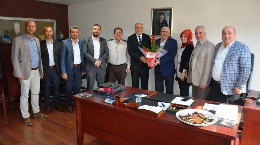 Başkan Vekili Alpaslan, Ziyaret&ccedil;ileri Ağırladı