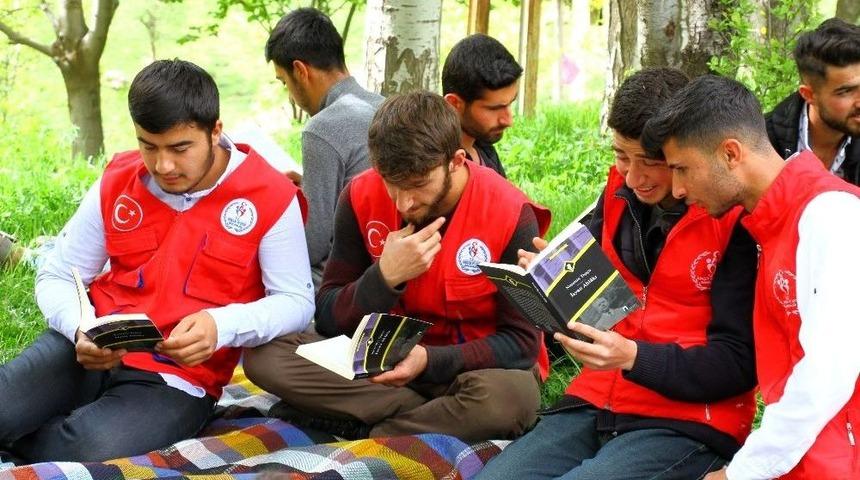 Hizan&rsquo;da "kitap Okuma Halkası"