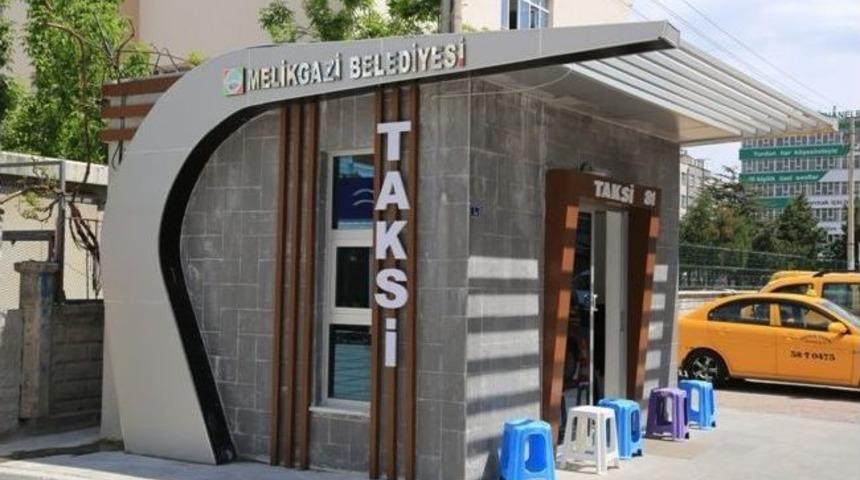 Melikgazi&rsquo;de Taksi Durakları İnşaatları Devam Ediyor