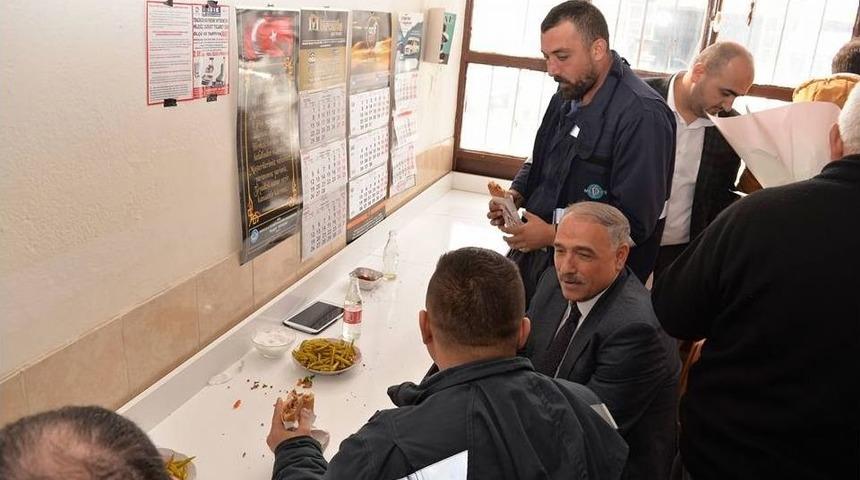 Niğde Belediye Başkanı &Ouml;zkan Sanayi Esnafını Ziyaret Etti