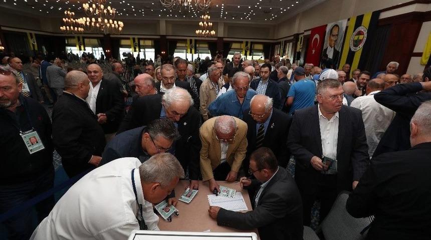 Fenerbah&ccedil;e&rsquo;de Divan Başkanlığı Se&ccedil;imi Başladı