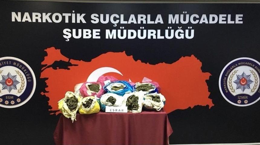 İzmir&rsquo;de 30 Uyuşturucu Taciri Tutuklandı