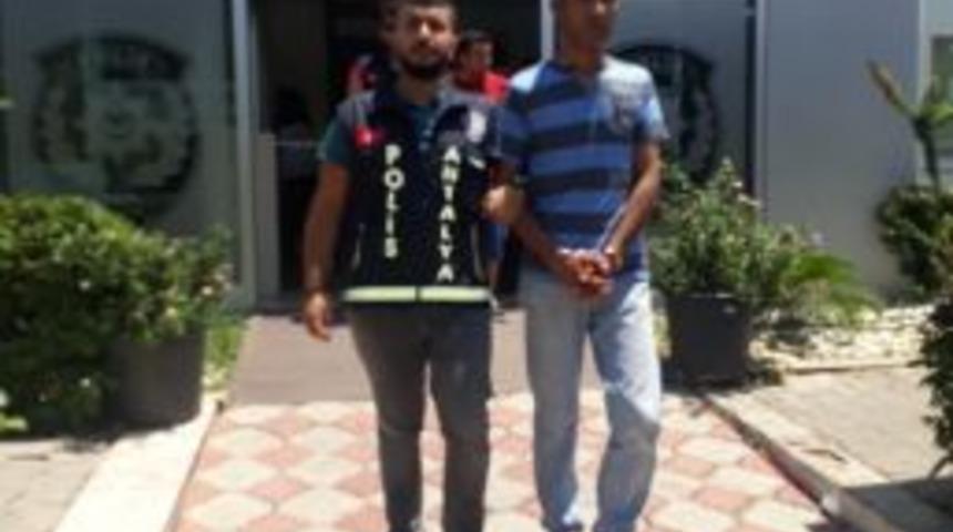 Antalya&rsquo;da Resmi Kurumdan Tabanca Hırsızlığı