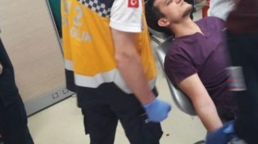 Diş Hekimine &Ccedil;irkin Saldırı