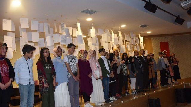 Öğrenciler, Zazaca İçin Şiir Okudu