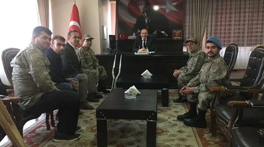 Engelliler Asker Kamuflajı Giyerek Operasyona Destek Verdi