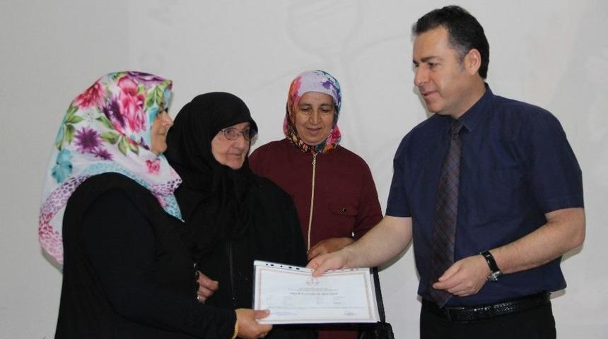 Niksar&rsquo;da Okuma Yazma Seferberliği Sertifika T&ouml;reni